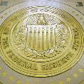 ФРС объявило, что не будет поднимать ставки