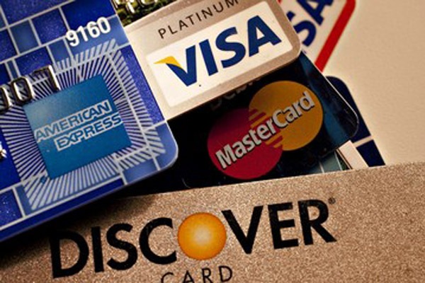 Как банки стимулируют оформление кредитных карт?