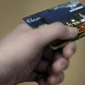 Банки будут отчитываться перед ЦБ по «картам для взяток»